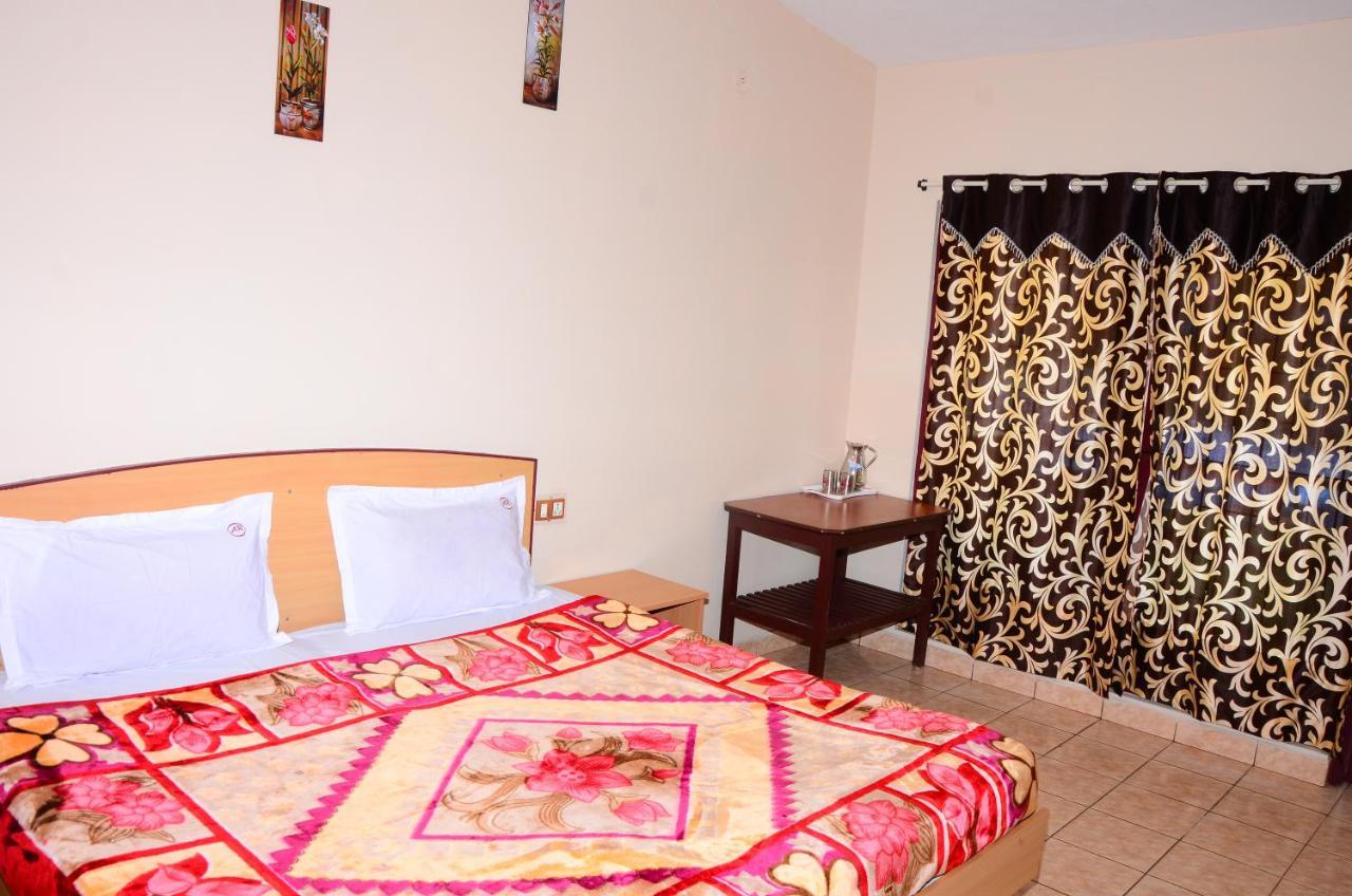 Tree Top Villa Kodaikanal Homestay ภายนอก รูปภาพ