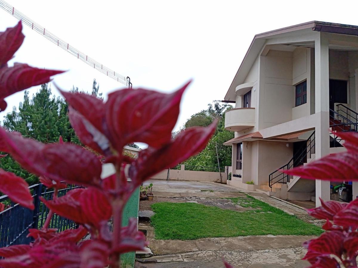 Tree Top Villa Kodaikanal Homestay ภายนอก รูปภาพ
