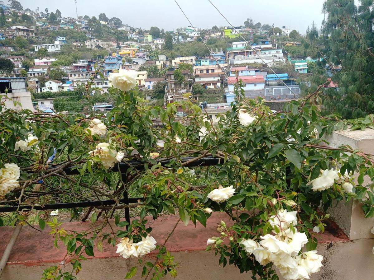 Tree Top Villa Kodaikanal Homestay ภายนอก รูปภาพ