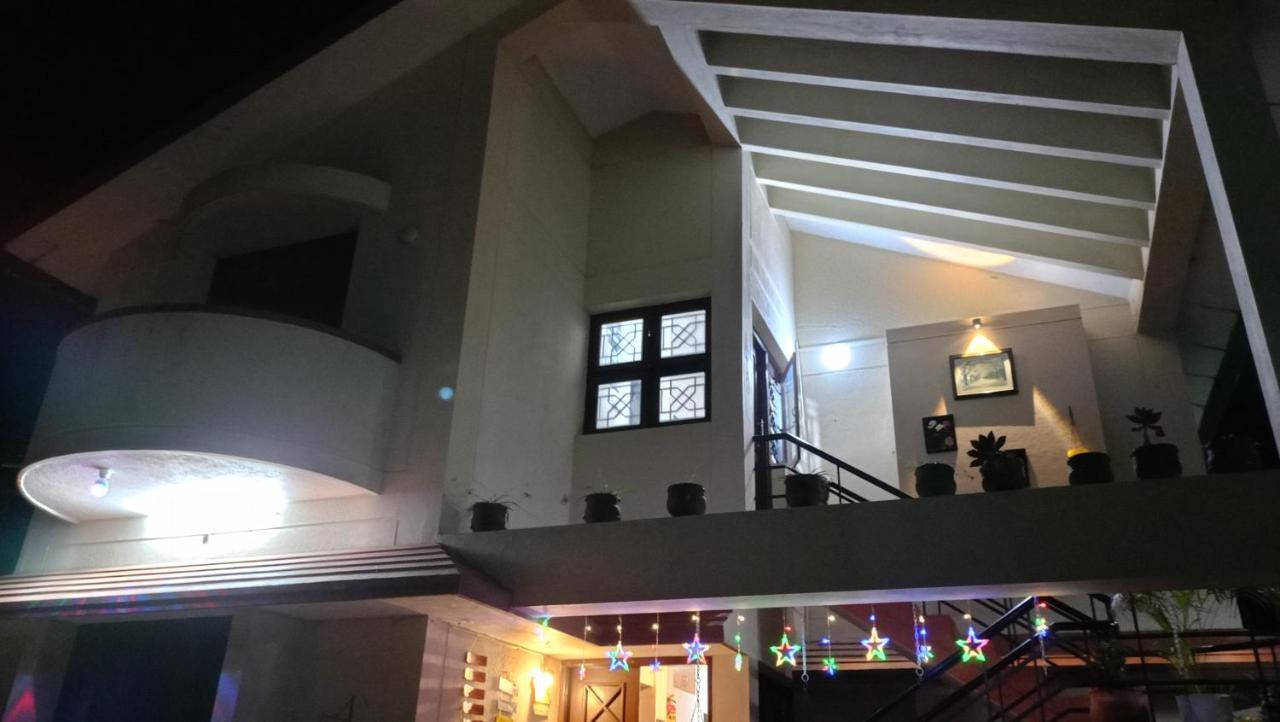 Tree Top Villa Kodaikanal Homestay ภายนอก รูปภาพ